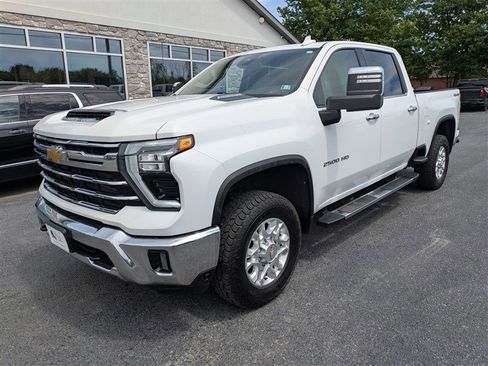 Used 2024 Chevrolet Silverado 2500 LTZ AWD/4WD image 1