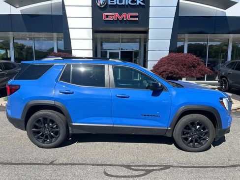 Used 2026 GMC Terrain Elevation w/ Elevation Premium Package AWD/4WD image 2