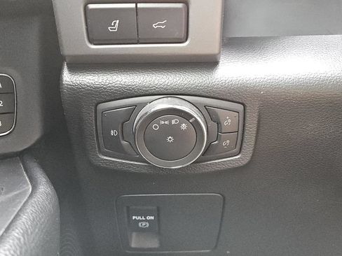 Used 2021 Ford Expedition XLT RWD image 21