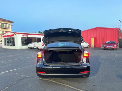 Used 2016 Kia Forte LX FWD image 6