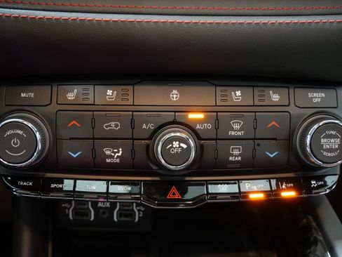 Used 2023 Dodge Durango R/T AWD/4WD image 20