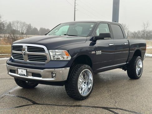 Used 2018 RAM 1500 Big Horn image 3