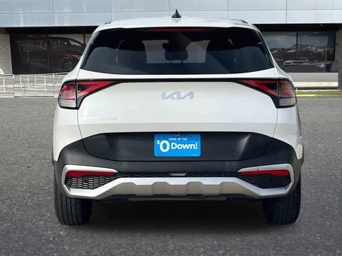 Used 2023 Kia Sportage LX image 7