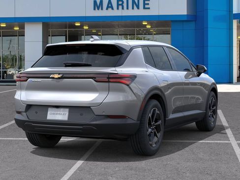 New 2026 Chevrolet Equinox EV LT FWD image 4