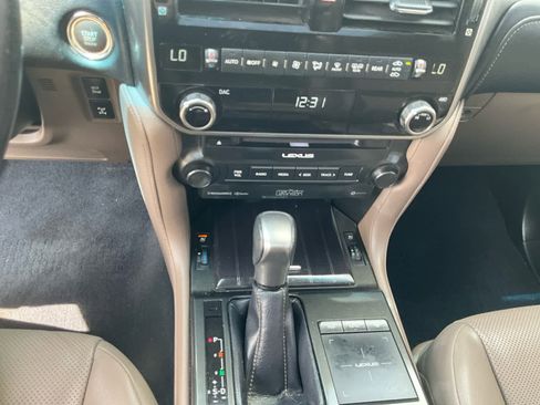 Used 2022 Lexus GX 460 Premium w/ Premium Plus Package AWD/4WD image 22