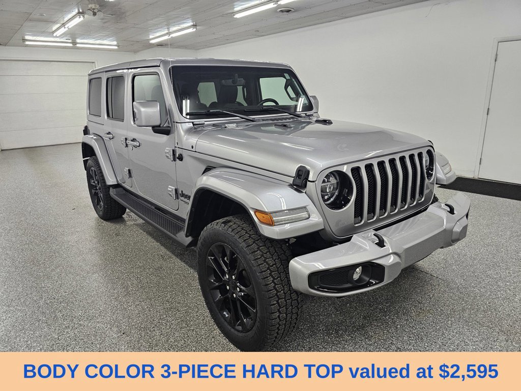 Used 2021 Jeep Wrangler Unlimited Sahara AWD/4WD image 3