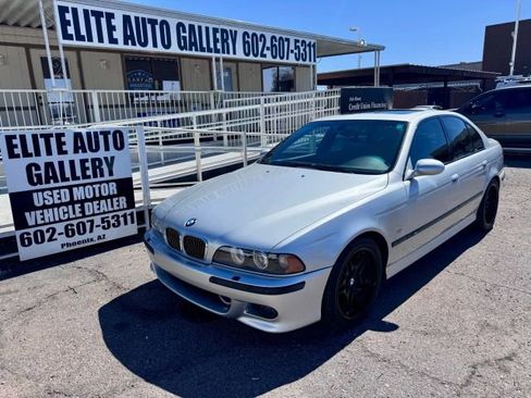 Used 2002 BMW M5 image 1