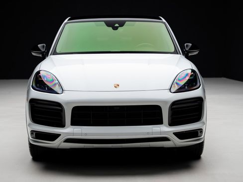 Used 2021 Porsche Cayenne GTS AWD/4WD image 7