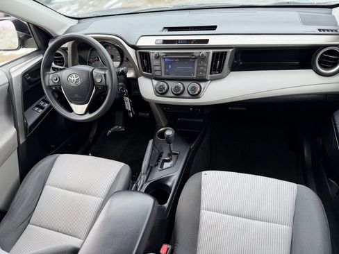 Used 2013 Toyota RAV4 LE image 10