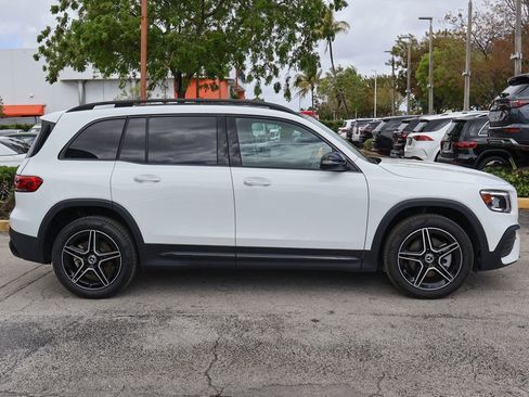 Used 2023 Mercedes-Benz GLB 250 image 16