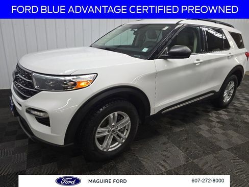 Used 2020 Ford Explorer XLT w/ Equipment Group 202A AWD/4WD image 11