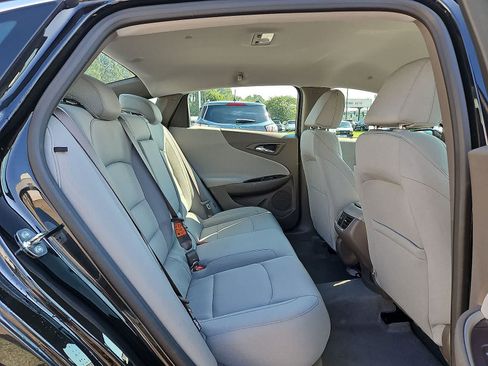 Used 2023 Chevrolet Malibu LT FWD image 31