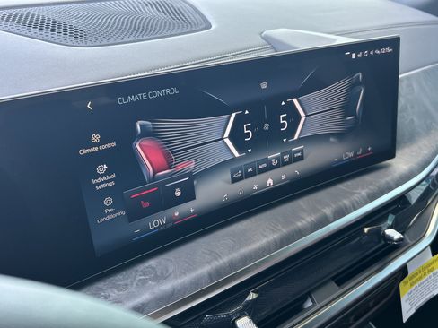 New 2026 BMW X5 xDrive50e image 35