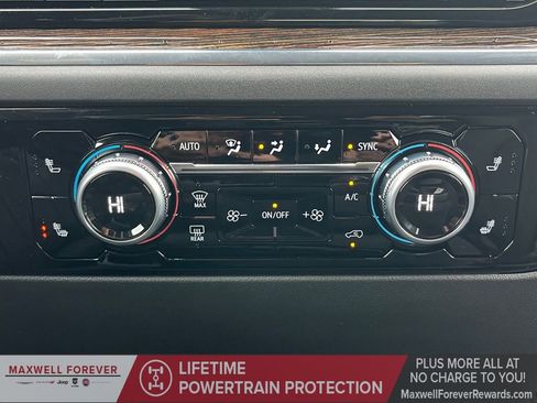 Used 2024 GMC Sierra 1500 SLE image 4