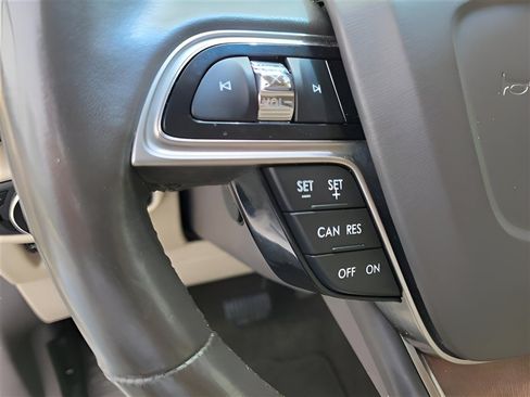 Used 2019 Lincoln Nautilus Select AWD/4WD image 19
