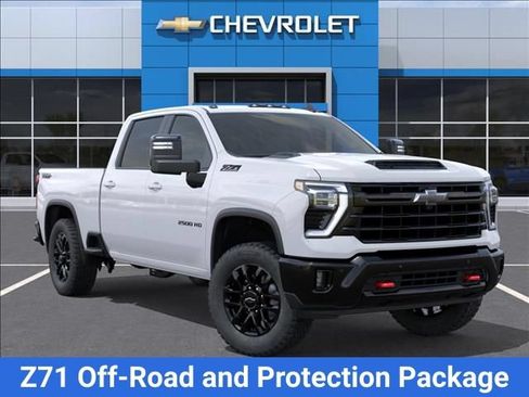 New 2026 Chevrolet Silverado 2500 LT w/ Trail Boss Package AWD/4WD image 9