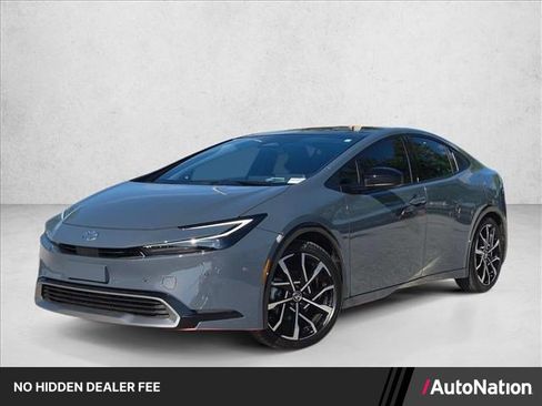 Used 2026 Toyota Prius Plug-In Hybrid FWD image 1