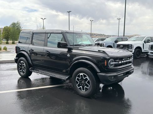 Certified 2025 Ford Bronco Outer Banks AWD/4WD image 5