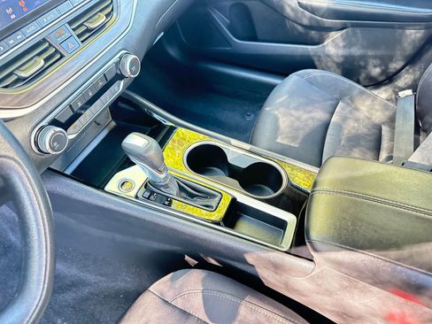 Used 2024 Nissan Altima 2.5 SV image 41