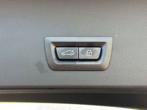 Used 2025 BMW X3 xDrive30i w/ Premium Package image 14