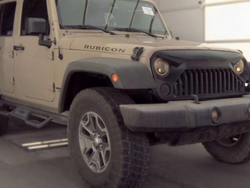 Used 2017 Jeep Wrangler Unlimited Rubicon w/ Connectivity Group AWD/4WD image 4