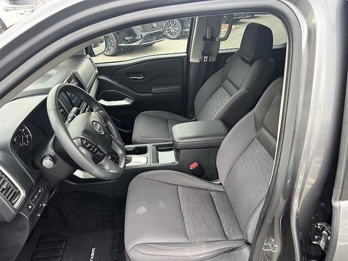 Certified 2024 Nissan Frontier SV w/ SV Convenience Package RWD image 15