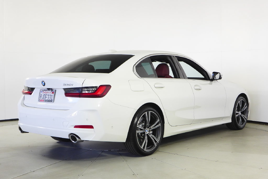 Certified 2024 BMW 330i Sedan w/ Convenience Package RWD image 7
