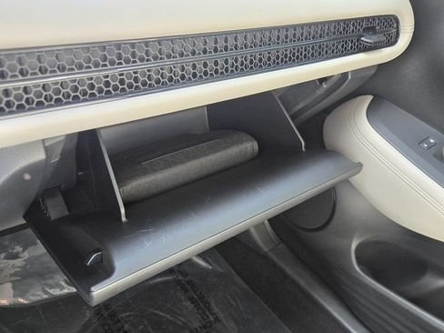 Used 2023 Honda HR-V LX image 21