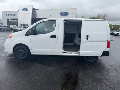 Used 2020 Nissan NV200 S FWD image 3