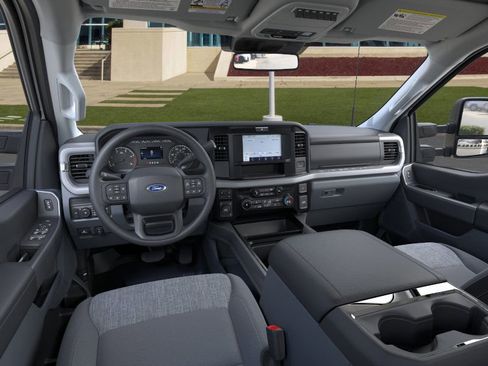 New 2026 Ford F350 XLT w/ XLT Value Package AWD/4WD image 9