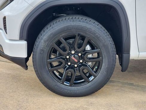 New 2026 GMC Sierra 1500 Elevation image 9