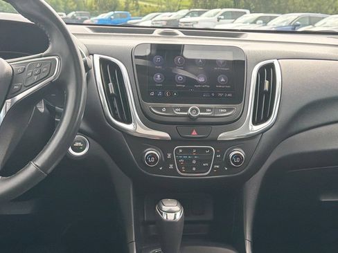 Certified 2019 Chevrolet Equinox LT w/ Sun & Navigation Package AWD/4WD image 19