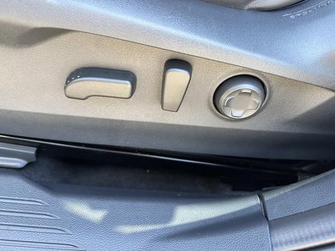 Used 2025 Subaru Outback Limited w/ Tech Package 3 AWD/4WD image 27