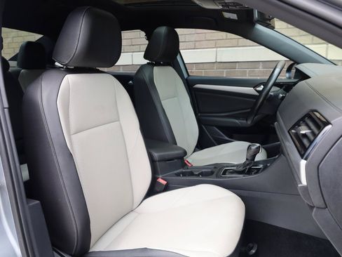 Used 2020 Volkswagen Jetta R-Line FWD image 29