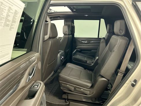 Used 2023 GMC Yukon Denali image 21