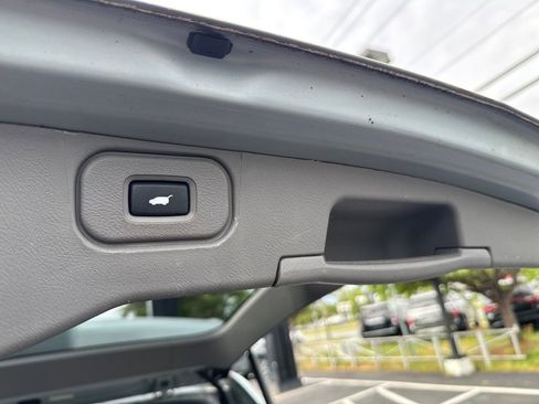 Used 2010 Honda Odyssey EX-L image 21