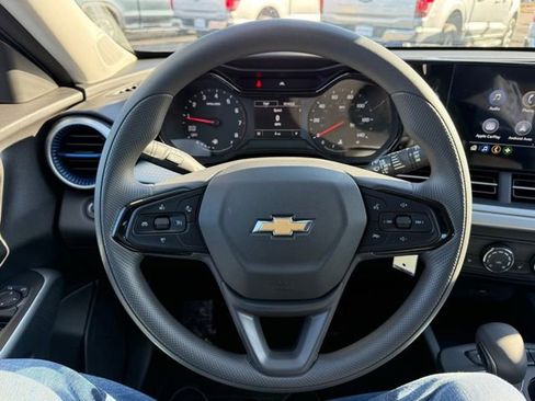 New 2026 Chevrolet Trax LS w/ LS Convenience Package FWD image 35