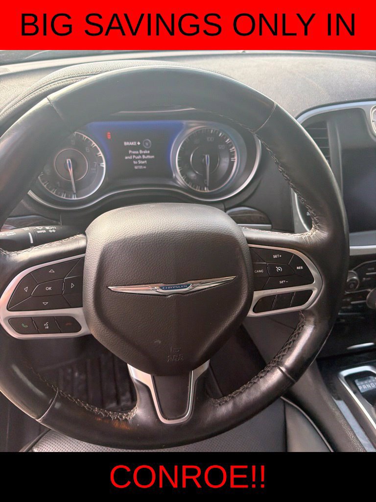 Used 2022 Chrysler 300 Touring L w/ Popular Equipment Group RWD image 8