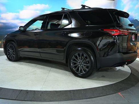 Used 2023 Chevrolet Traverse RS image 6
