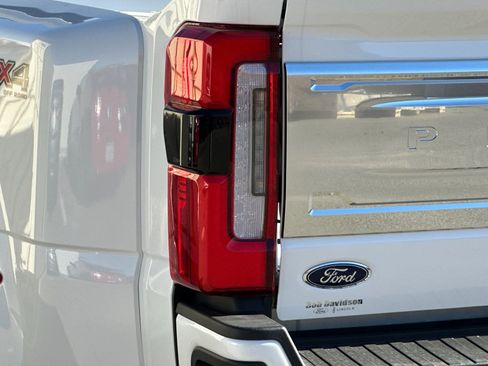 New 2026 Ford F350 Platinum w/ Platinum Plus Package image 34