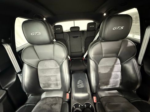 Used 2018 Porsche Macan GTS image 29