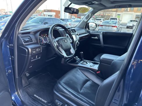 Used 2015 Toyota 4Runner Limited image 2