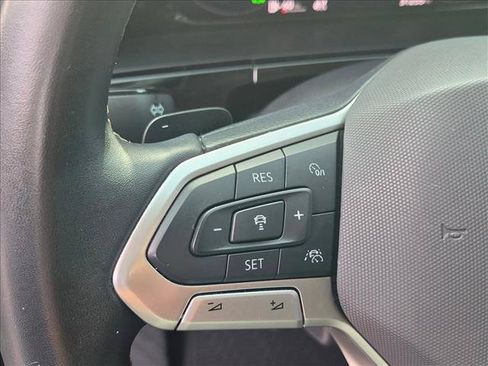 Used 2024 Volkswagen Atlas SE FWD image 13