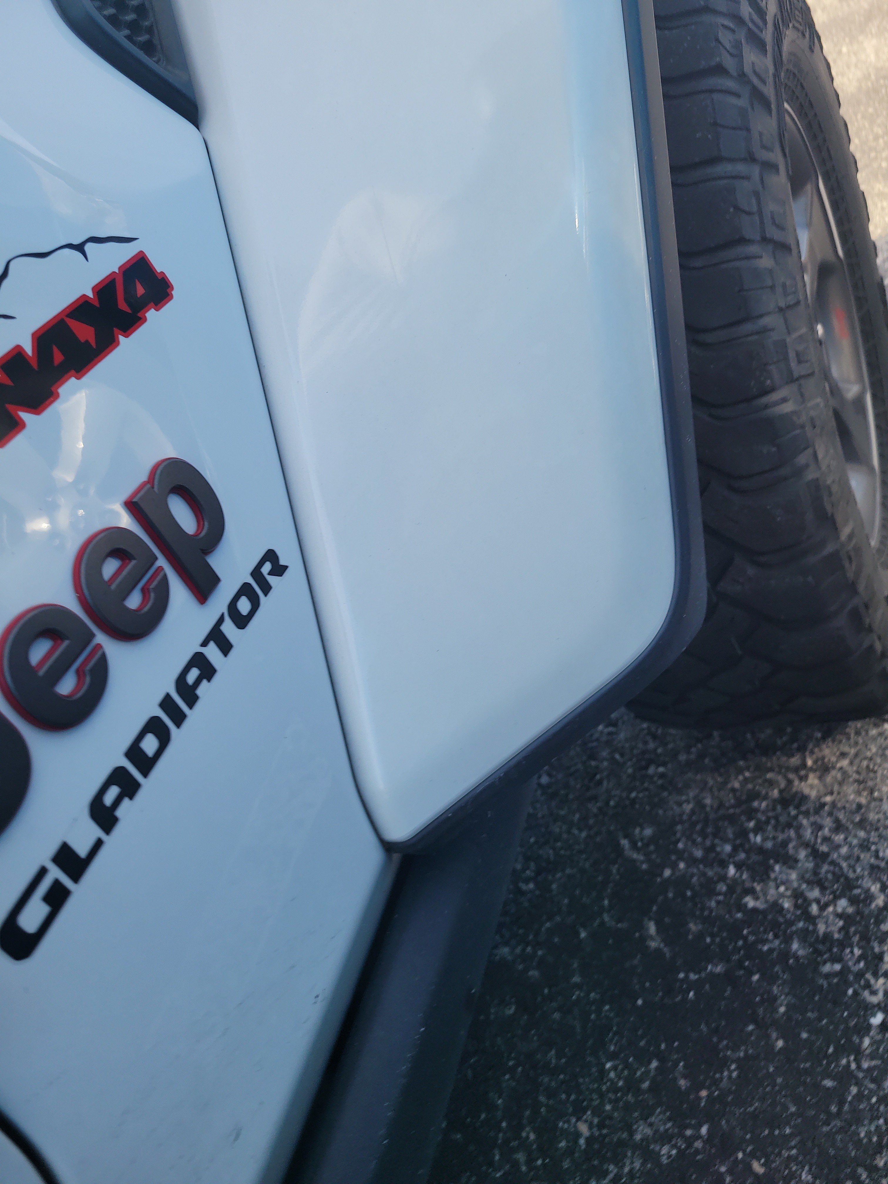 Used 2020 Jeep Gladiator Rubicon AWD/4WD image 11