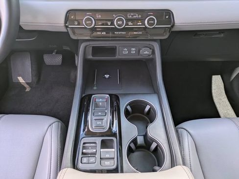 Used 2025 Honda Pilot EX-L image 20