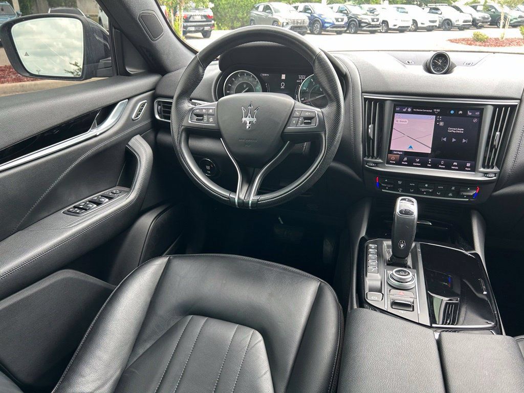 Used 2023 Maserati Levante GT AWD/4WD image 9