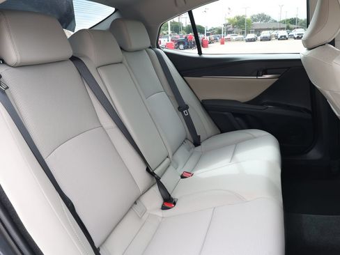 Used 2026 Toyota Camry XLE FWD image 33