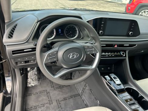 Used 2023 Hyundai Sonata SE FWD image 13