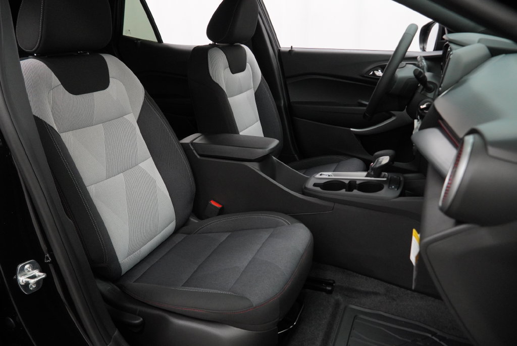 New 2026 Chevrolet Trax RS w/ Driver Confidence Package FWD image 36