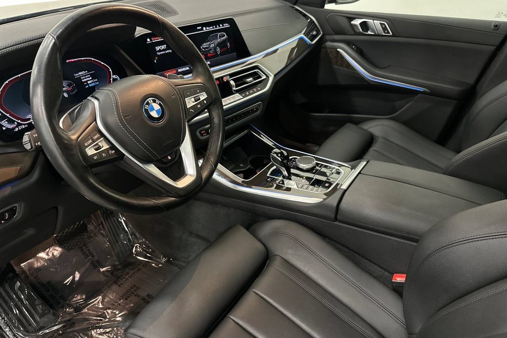 Used 2022 BMW X5 xDrive45e AWD/4WD image 10